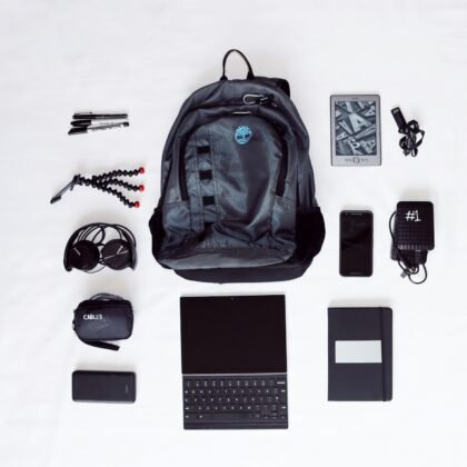 Mochila Antirrobo con Puerto USB — Velaro
