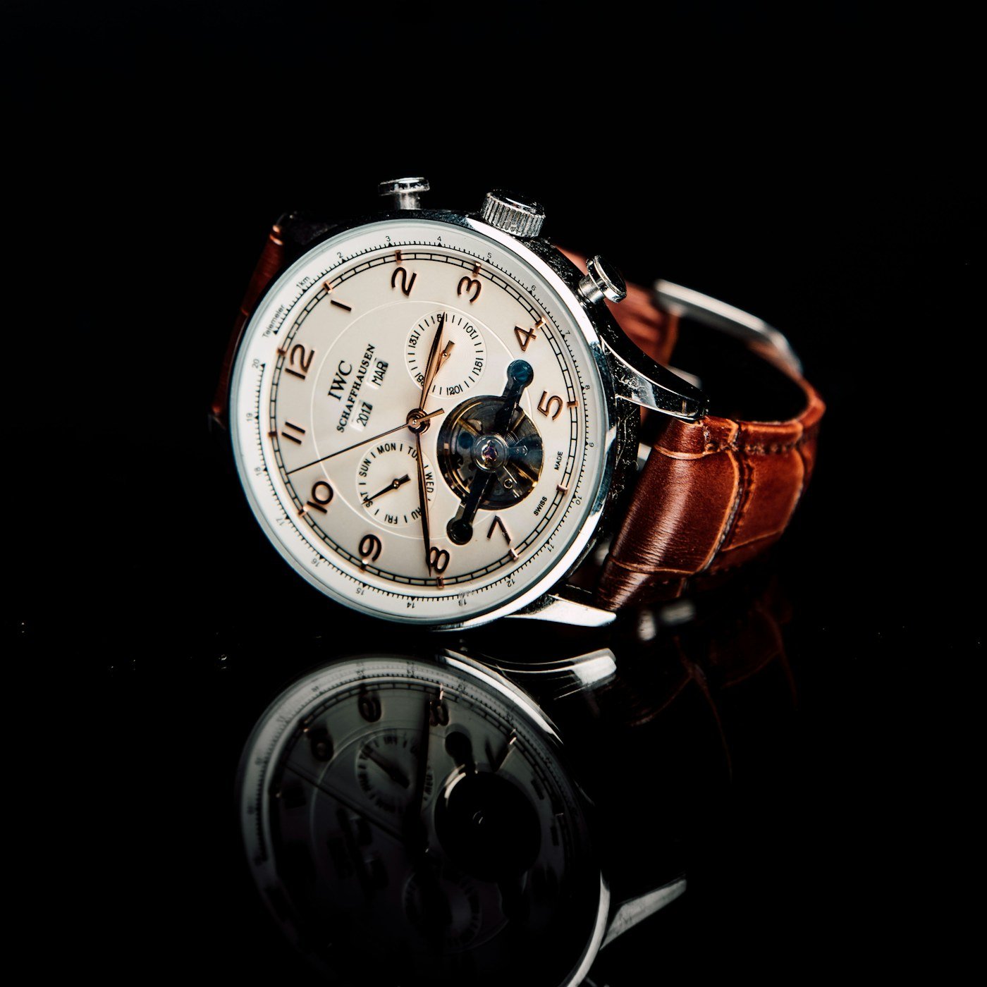 Reloj Automático Heritage con Correa de Cuero — Velaro