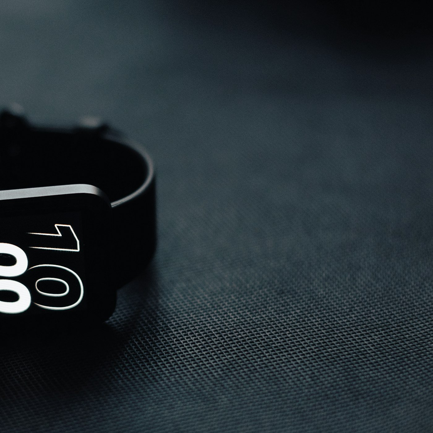 Smartwatch AMOLED GPS Multideporte — Velaro