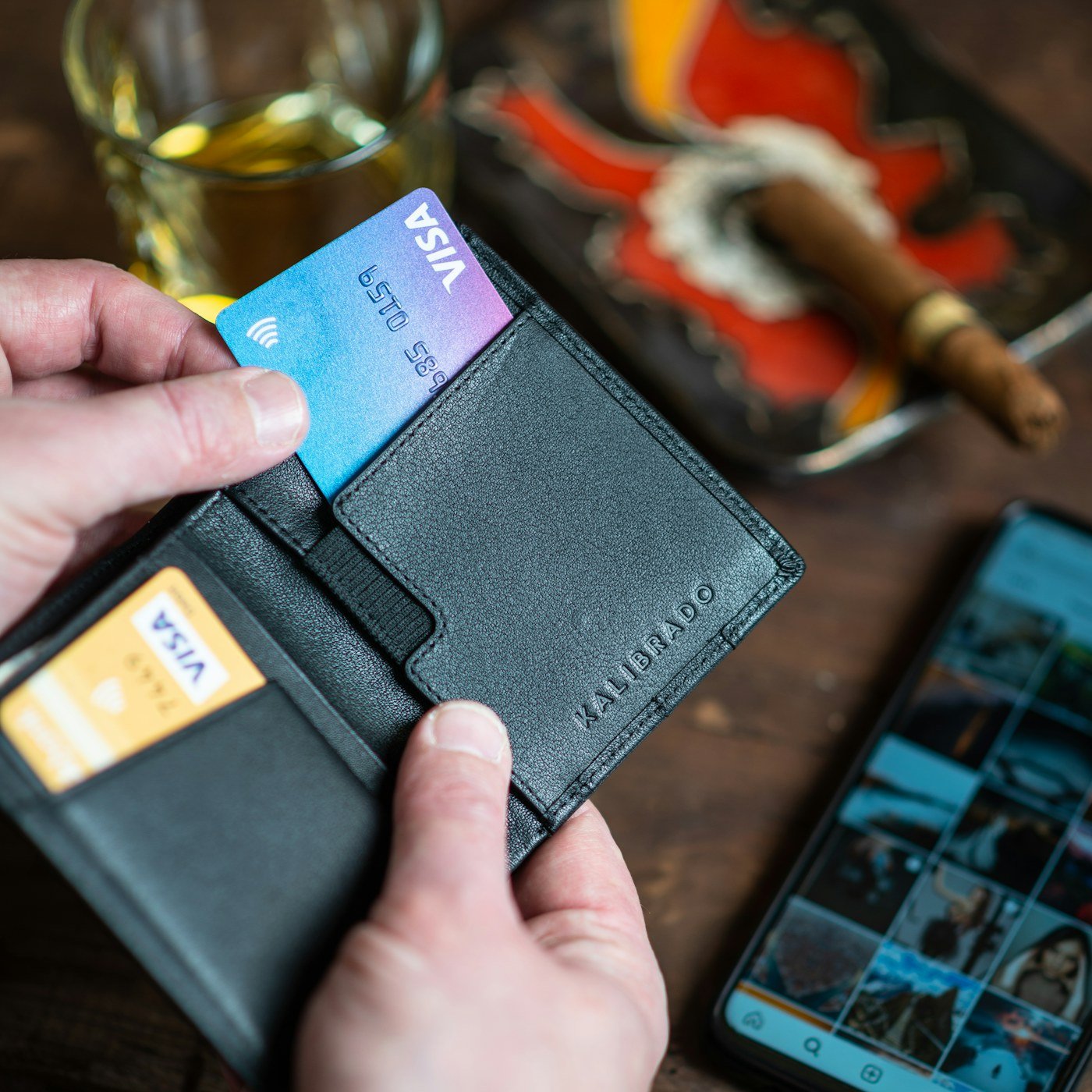 Tarjetero RFID de Fibra de Carbono — Velaro